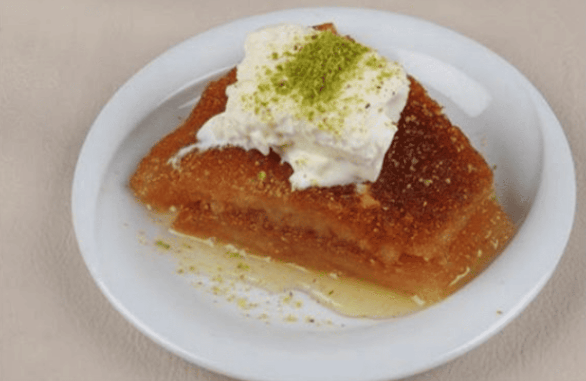 Ekmek Kadayıfı (Kaymaklı)