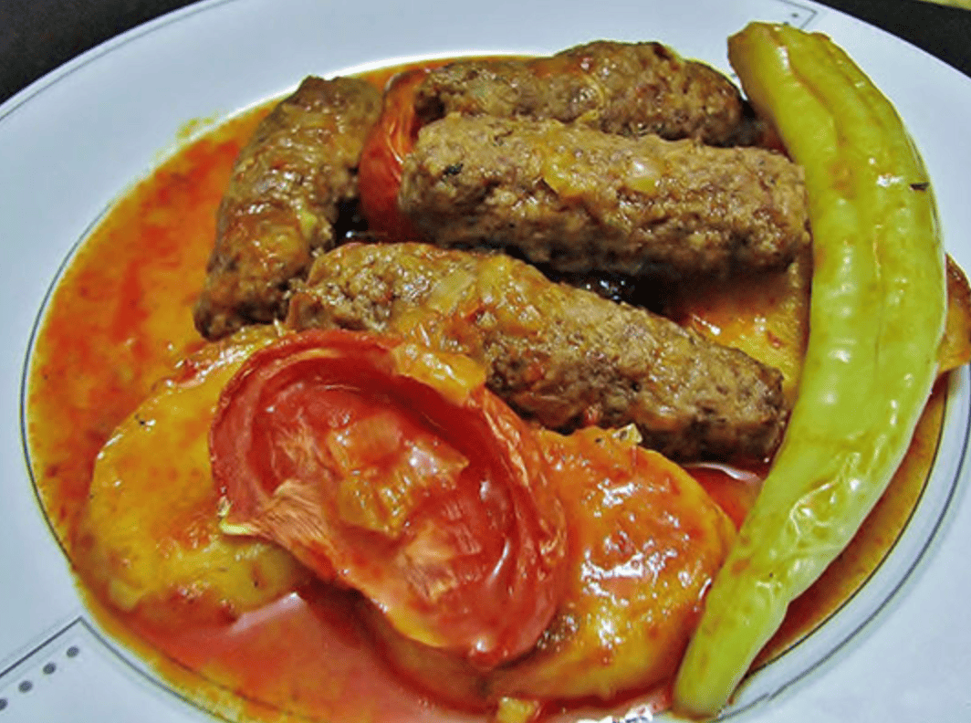 Salçalı Köfte